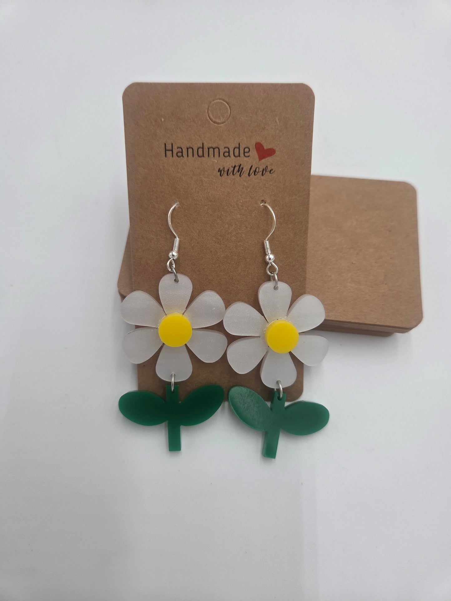 Retro Daisy Flower Earrings | Acrylic Floral Dangles | Spring Botanical Jewelry